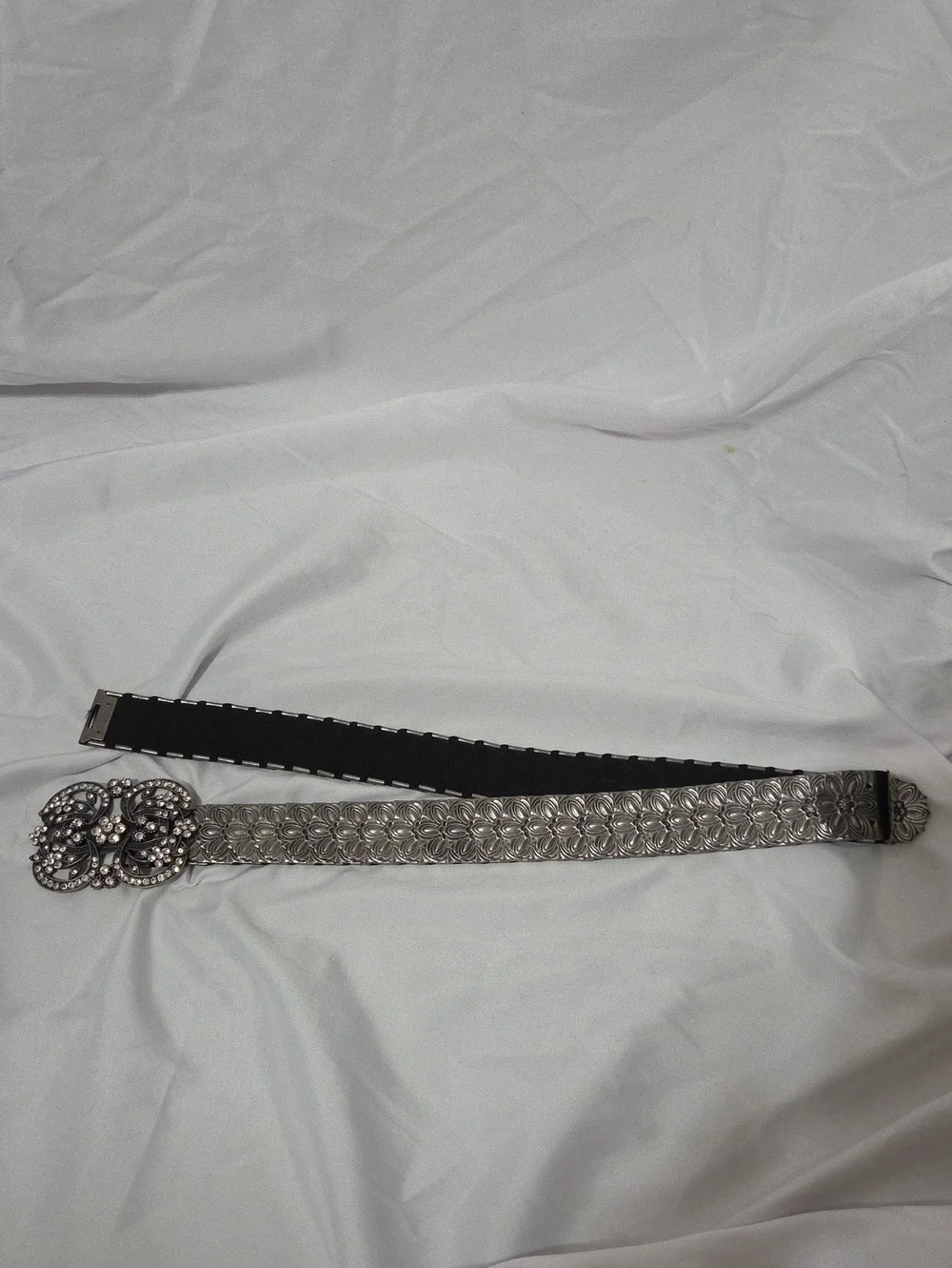 Silvertone Concho Belt, Stretch Elastic on inside, Rhinestone Belt Buckle, 28-32